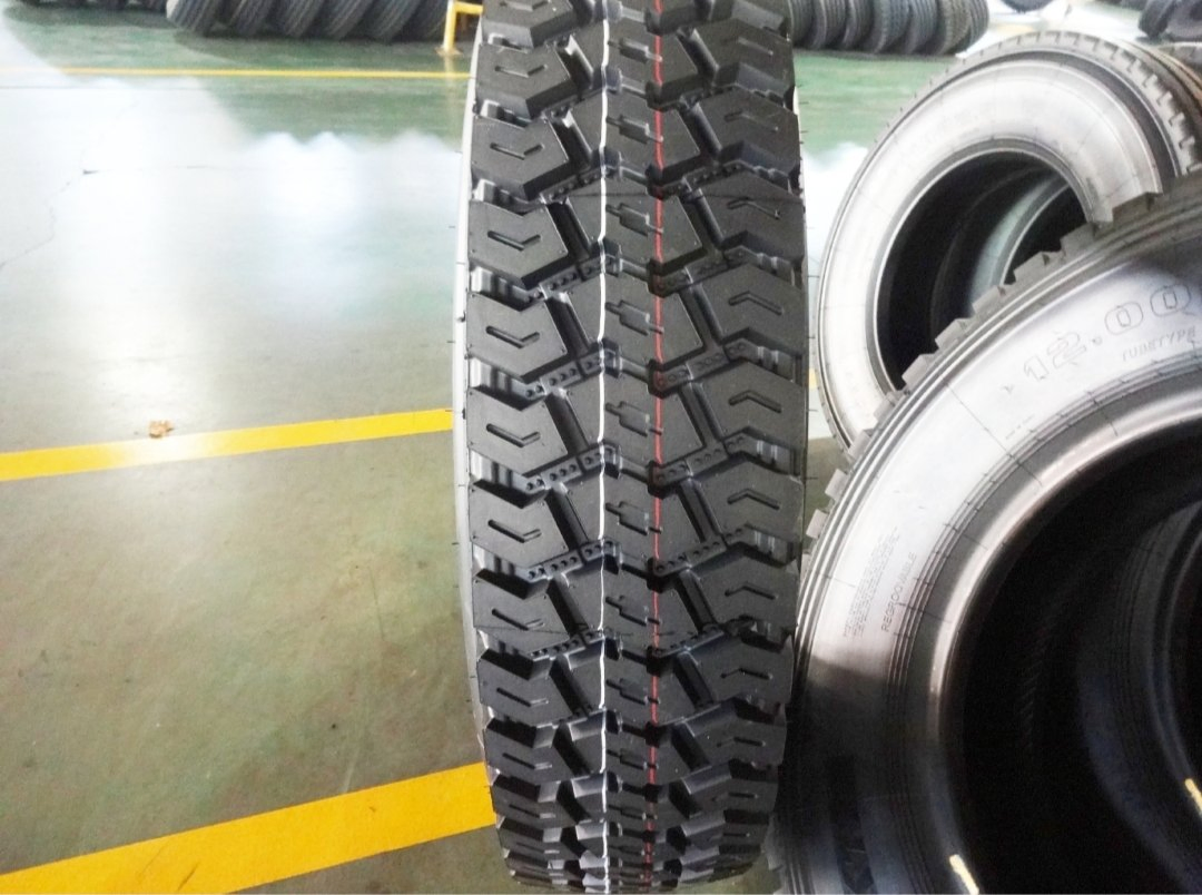 Шина 12.00R24 для грузовиков и спецтехники