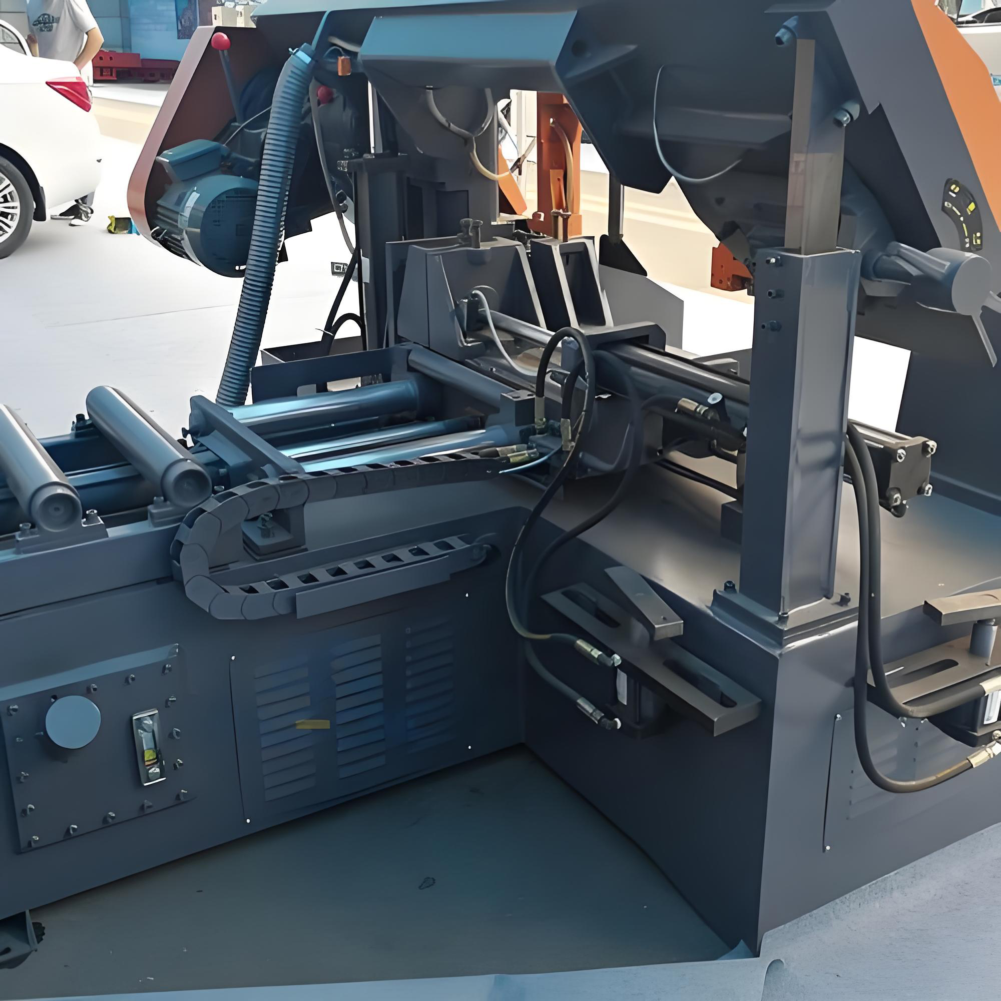 Горизонтальная ленточная пила Gh4220 металлическая