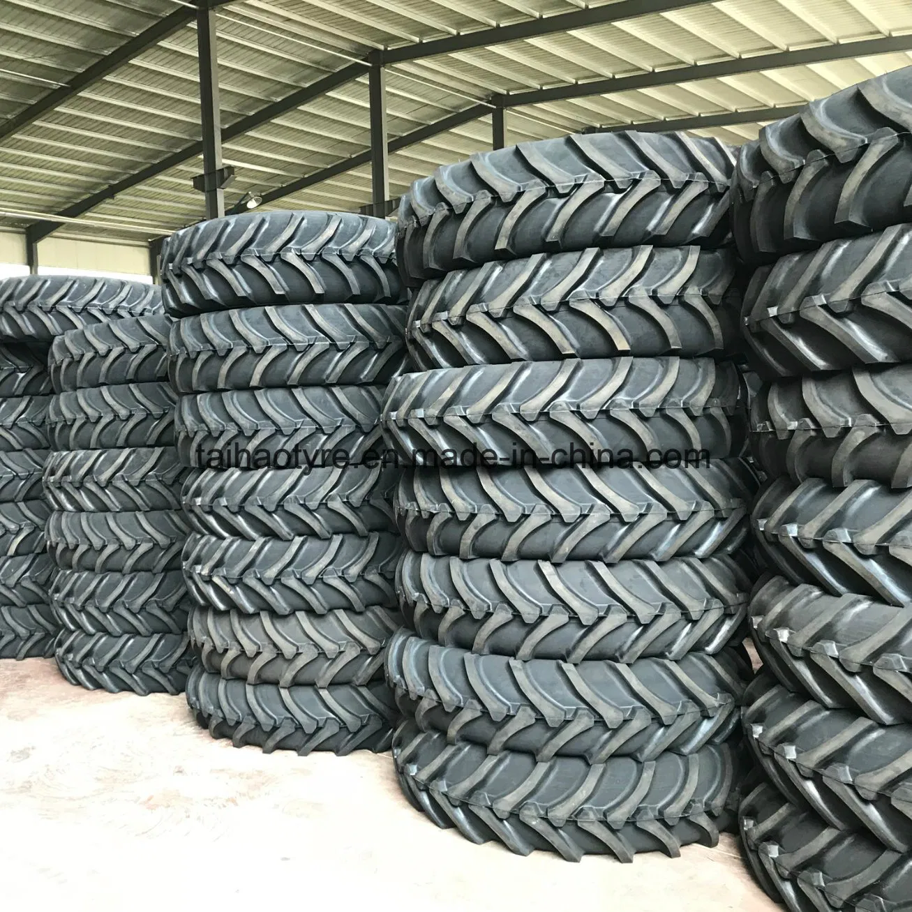 18.4-26 18.4-28 18.4-30 18.4-34 18.4-38 20.8-38 R1 Tractor Tire