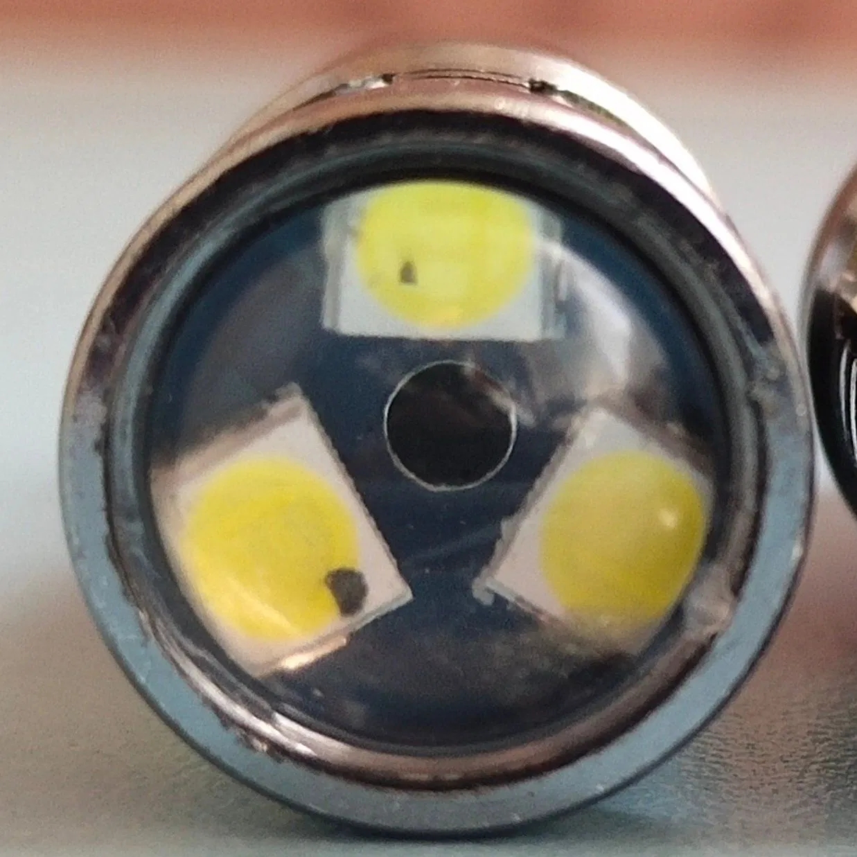 Светодиодная лампа T10 5W/6W для авто и мотоциклов