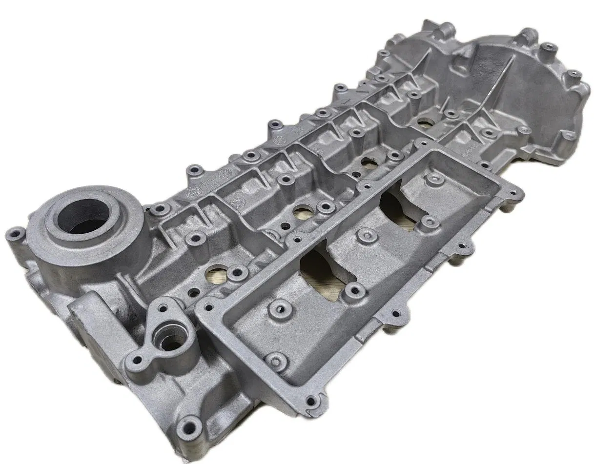 Крышка цилиндра алюминиевая литая для двигателя