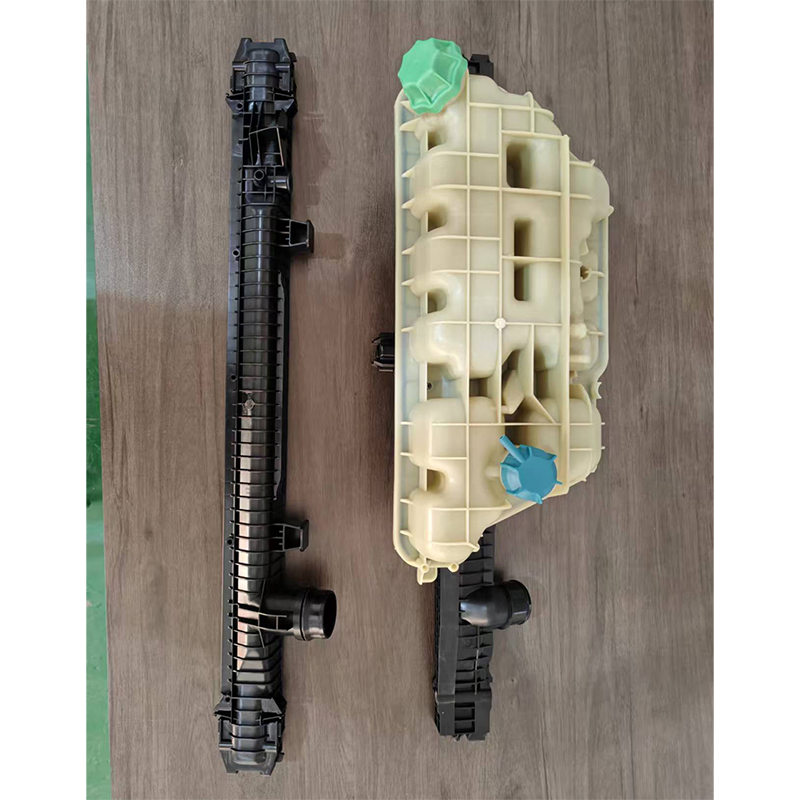 Расширительный бачок радиатора MAN TGA