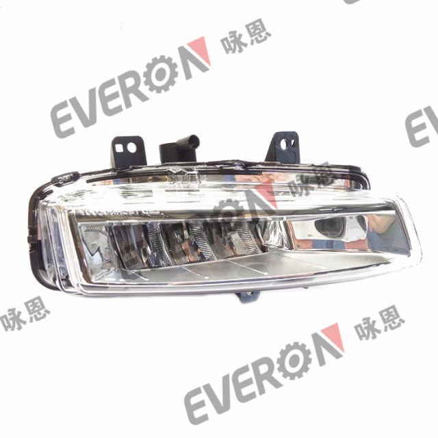 Противотуманная фара для Land Rover Discovery Sport 2014-2018