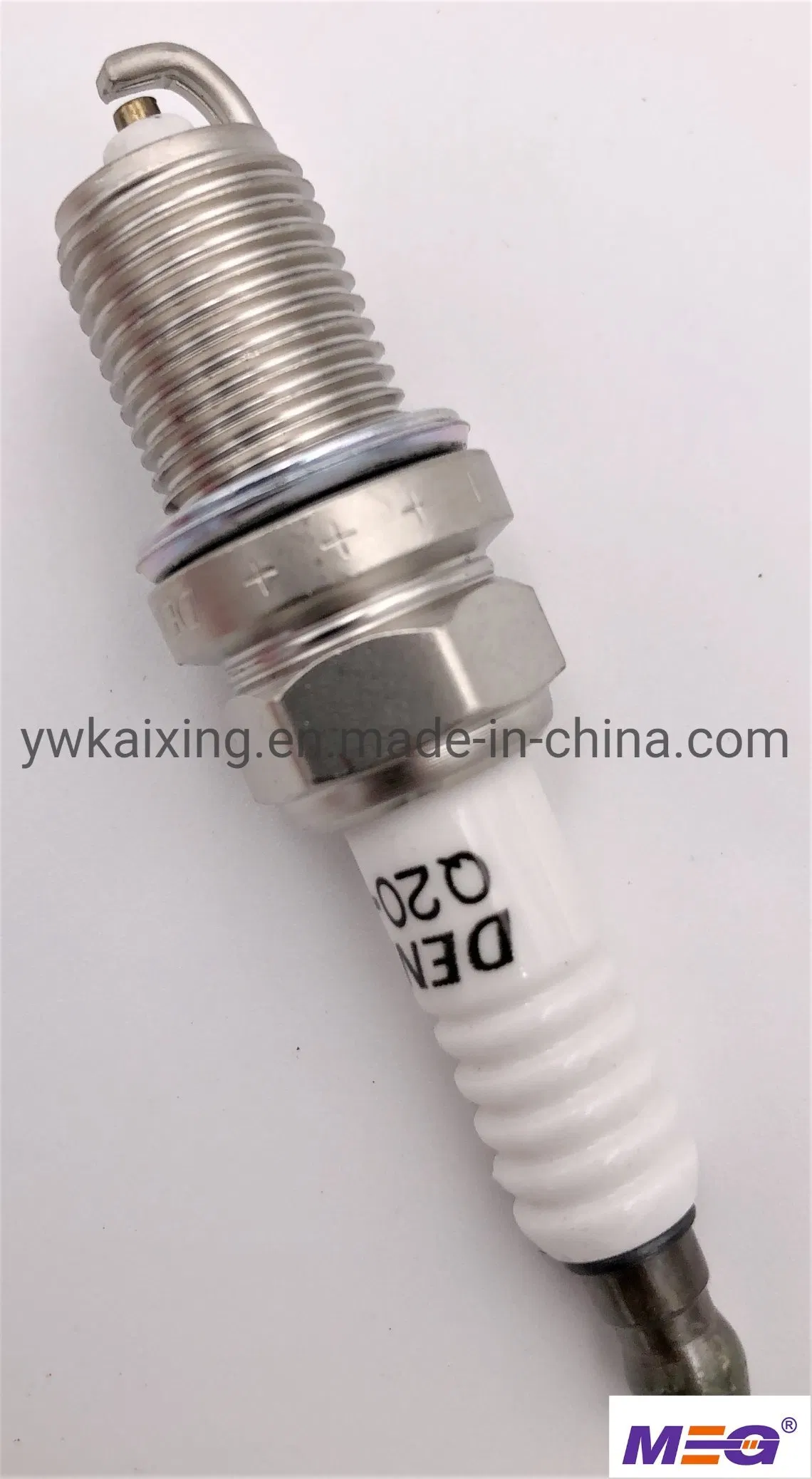 Свеча зажигания Q20-U11 для Camry, Celica и других авто