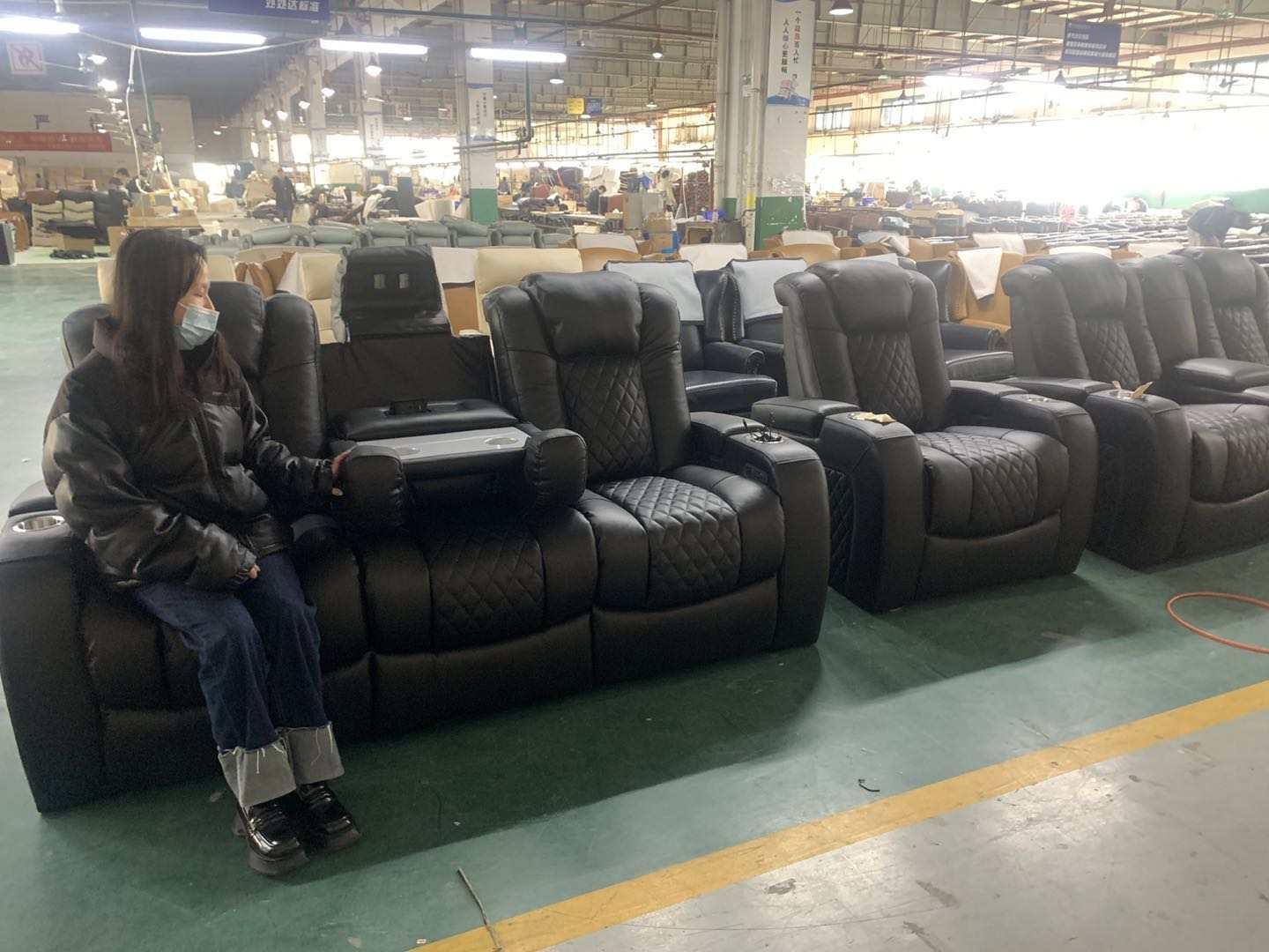 BOLALA мебель для домашнего кинотеатра с электроприводом и подстаканниками