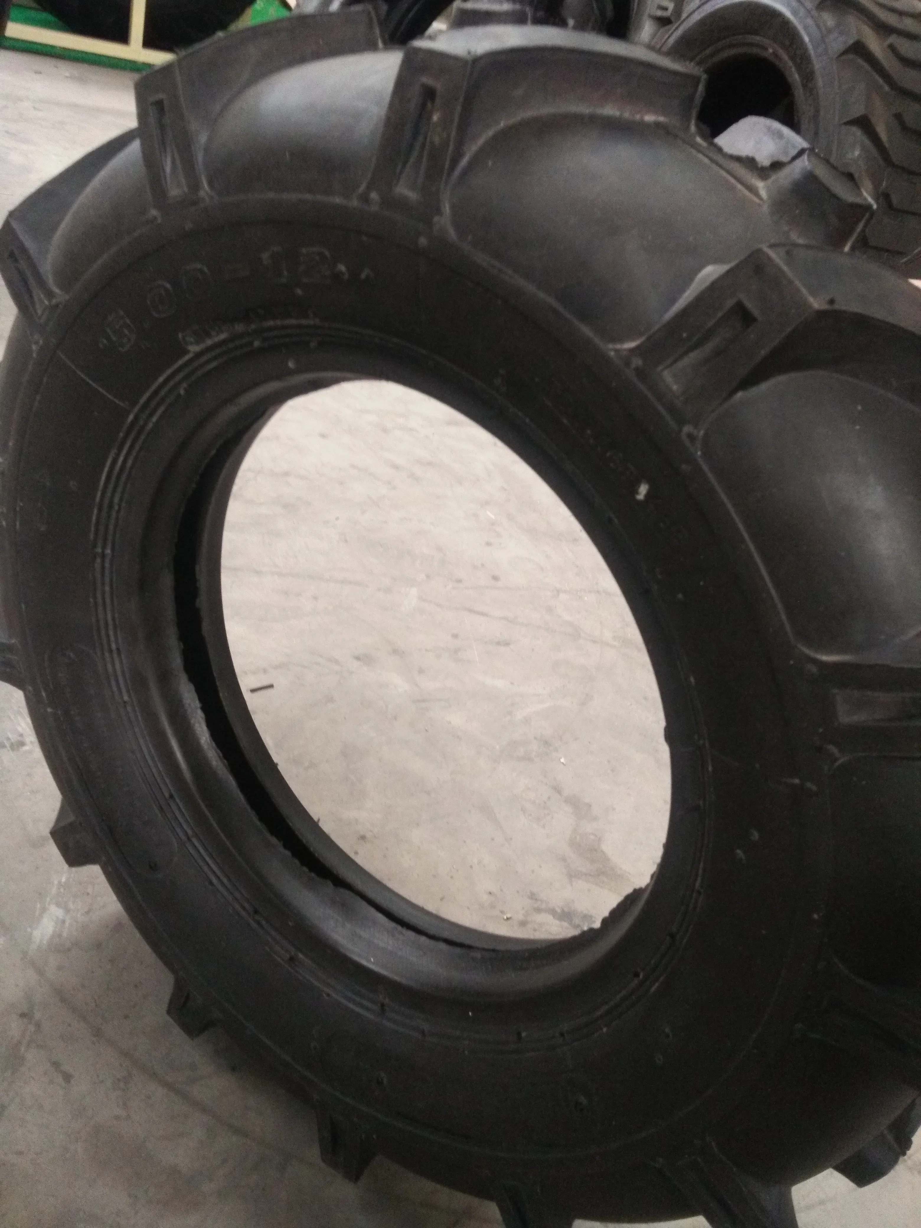 Premium Quality 14.9-24 R2 Tractor Tires for Farming Needs