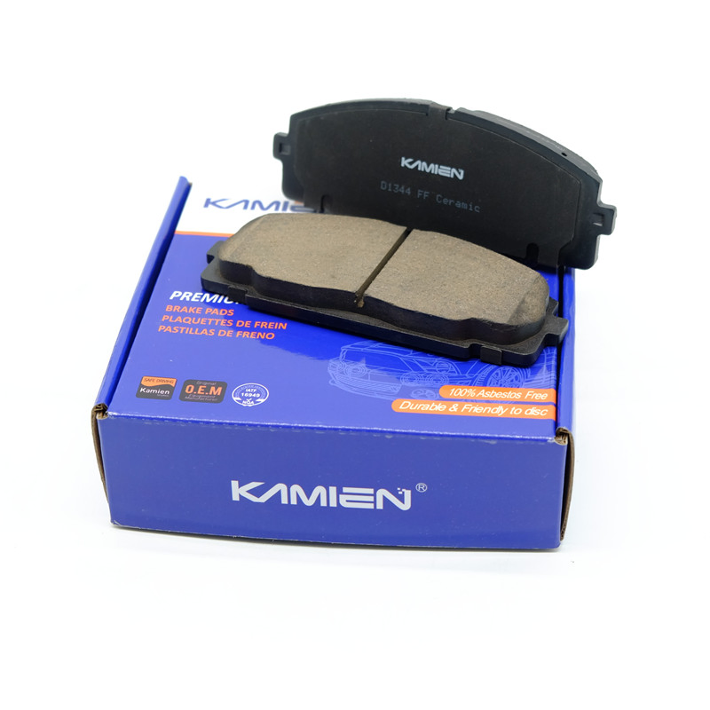 Factory Price Japan Car Break Parts Wholesale Brake Pads for Honda Fit