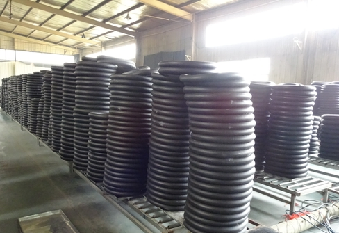 Камера мотоциклетная 300-18, 275-18, 275-17, 300-17, 400-8