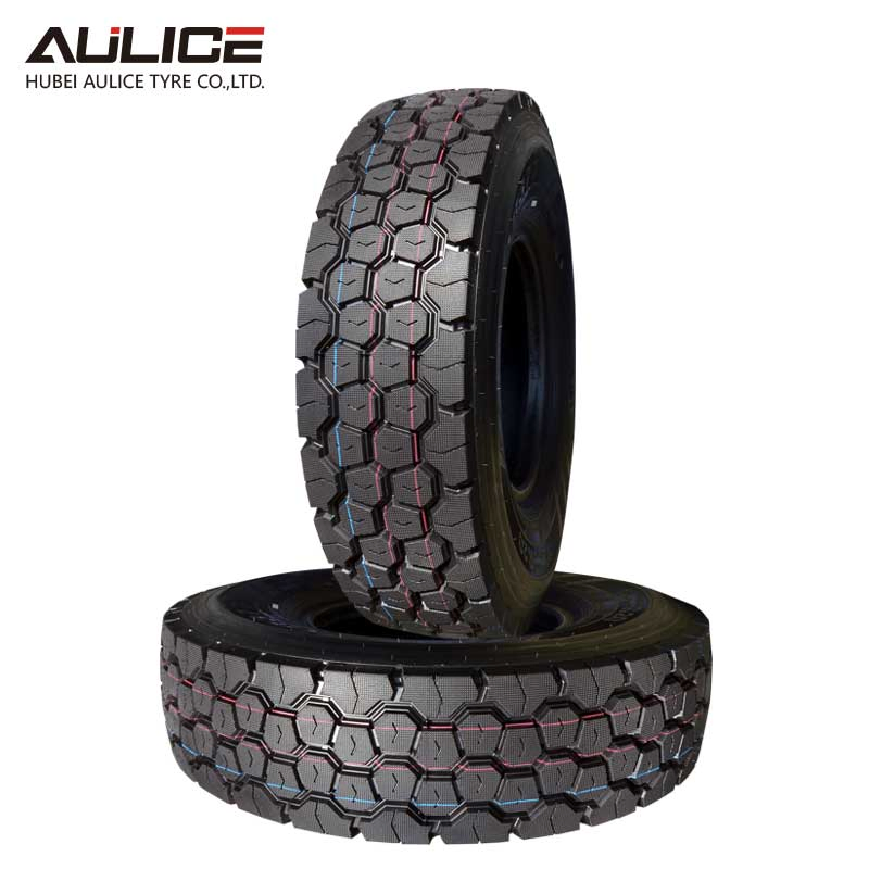 China Factory Wholesale Cheap OEM Truck Bus Tyre Radial Tyre