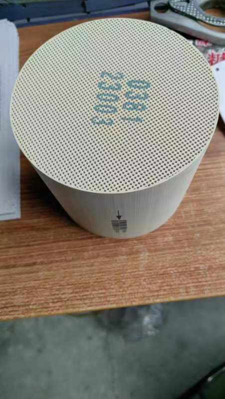 Универсальный сажевый фильтр DPF из кордиерита