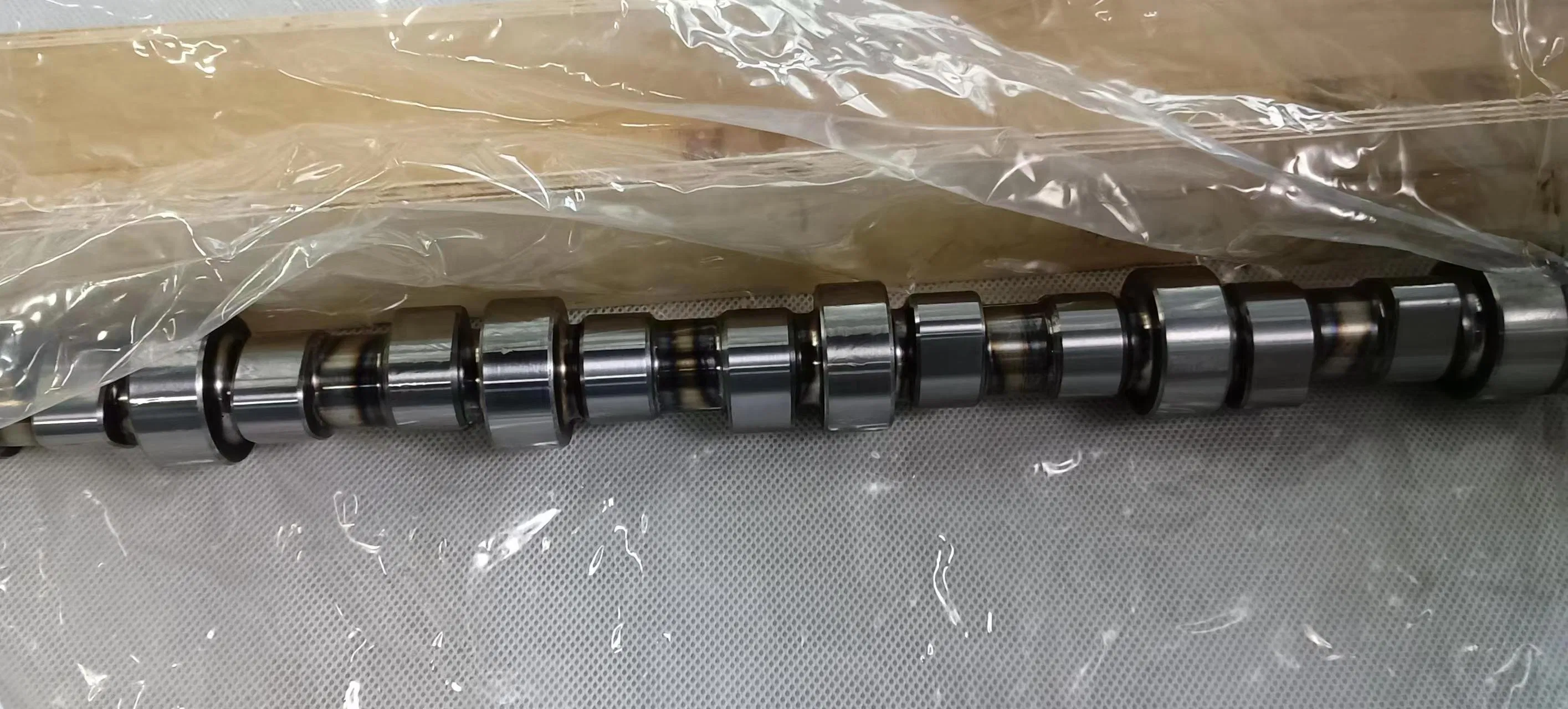 Распредвал 504255364 для Iveco Cursor 9