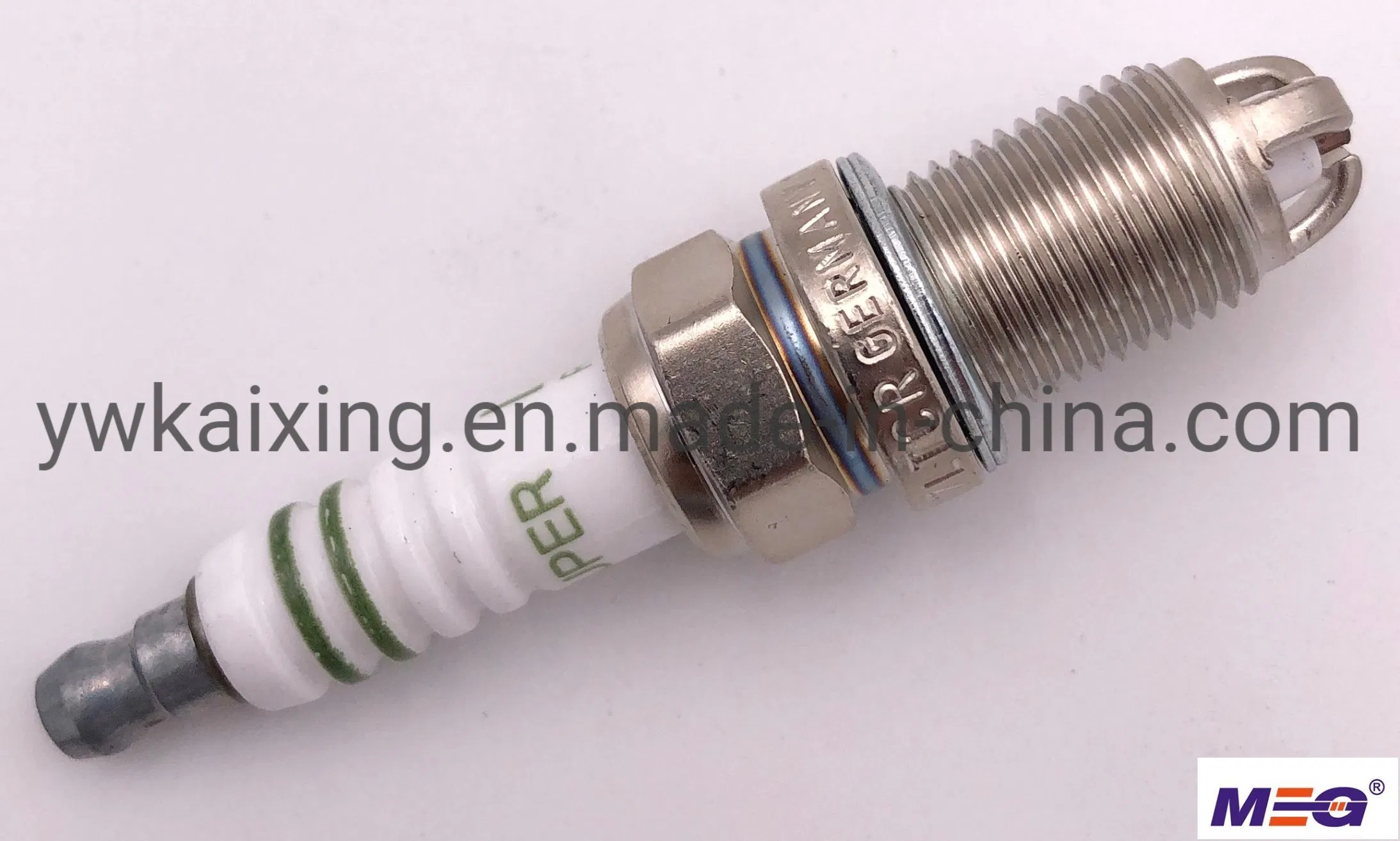 Свеча зажигания Bosch F7LTCR 0241235752