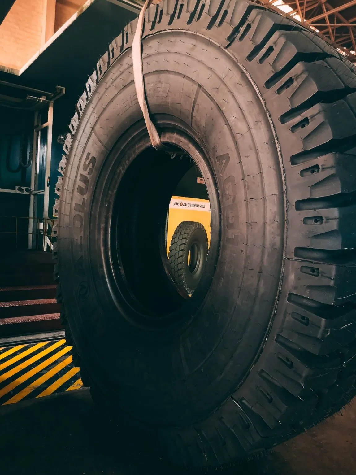 Hilo Aeolus Transmate Radial Nylon OTR Tyre/Tire 17.5r25, 20.5r25, 23.5r25, 26.5r25, 29.5r25 14.00r25