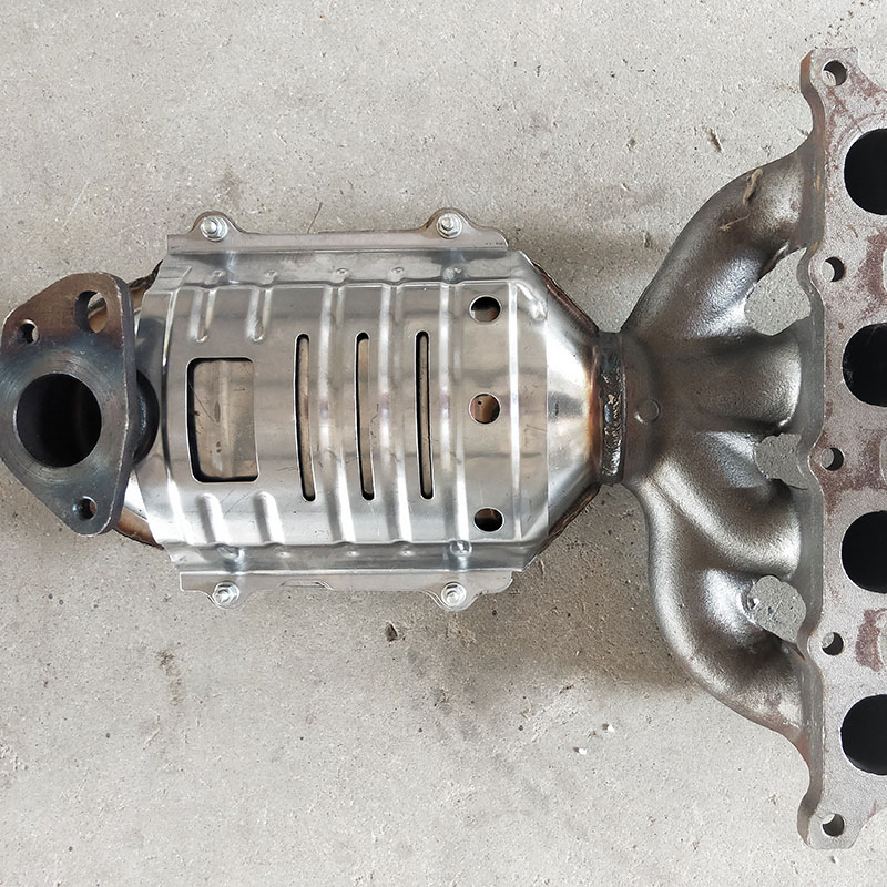 Катализатор выхлопной трубы Hyundai Accent/KIA Rio 1.6L (2006-2011)