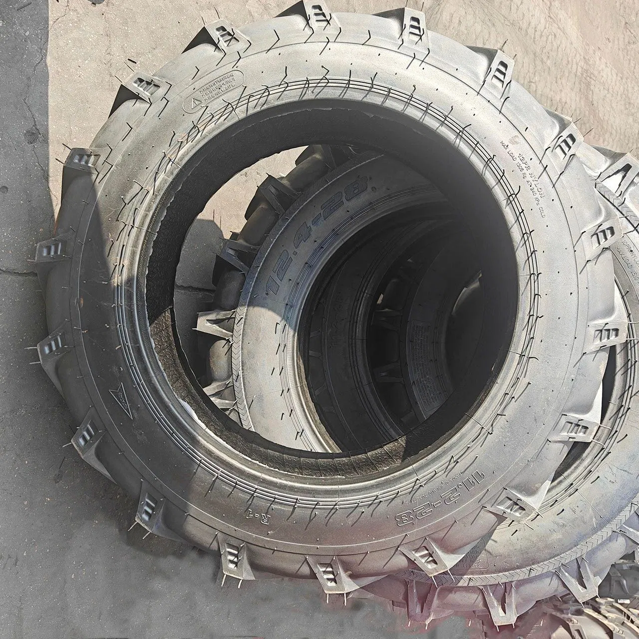 Agricultural Tire Farm Tyre Tractor Tyre Agricultural Tyres with 11-32, 11.2-28, 12.4-28, 13.6-16 14.9-24