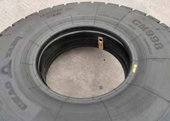 Chaoyang Goodride Westlake 12.00r20-20pr Cmz77 Zc-Rubber Truck Tires