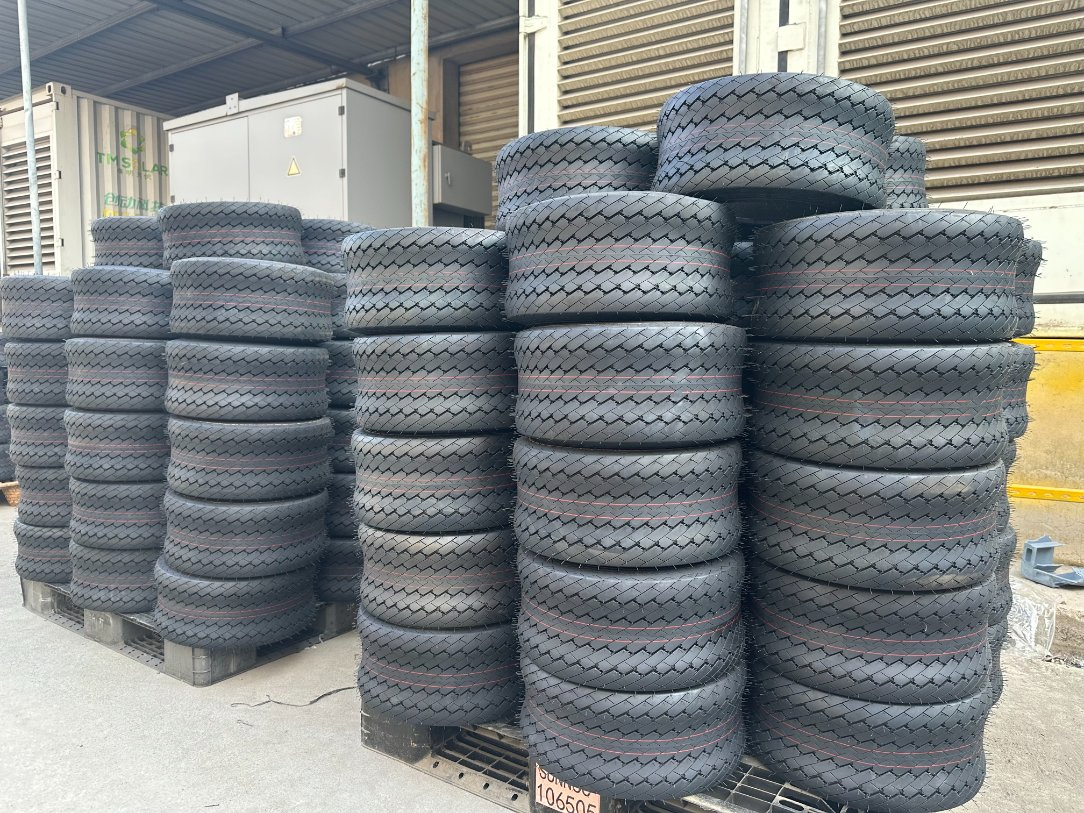 Wholesale Price Lawn/Golf Tires/Tyre/All Terrian Vehicle Tires 18X8.50-8 117