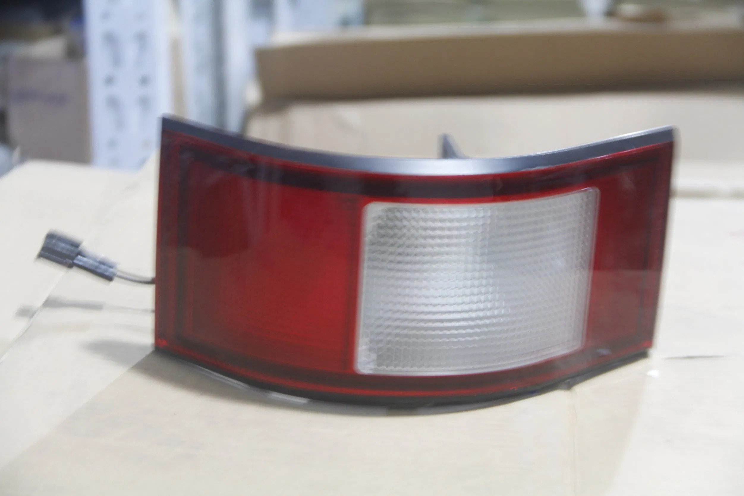 Комбинированная лампа Daewoo 96362440 для автобусов