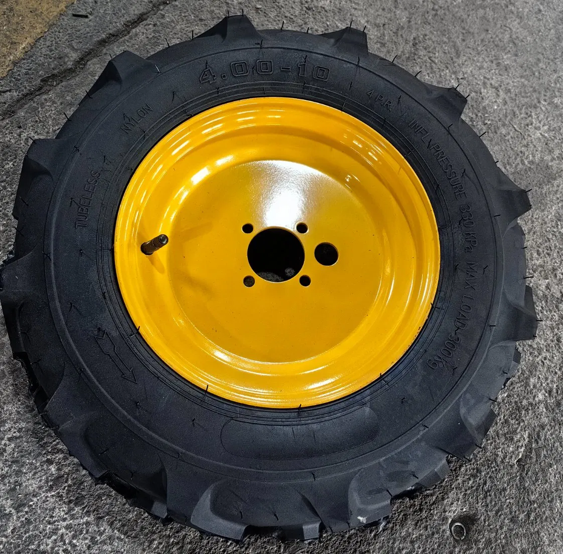 Колеса 4.00-10 с шинами для мотоблока