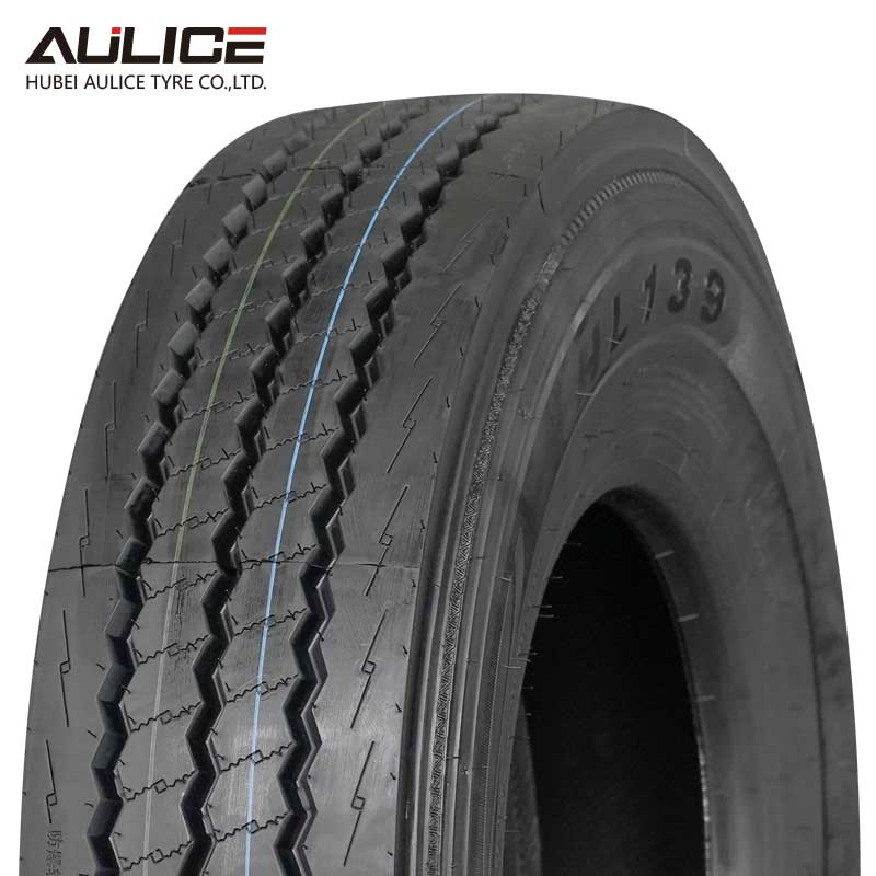 Грузовые шины Aulice 12R22.5 стальные радиальные бескамерные