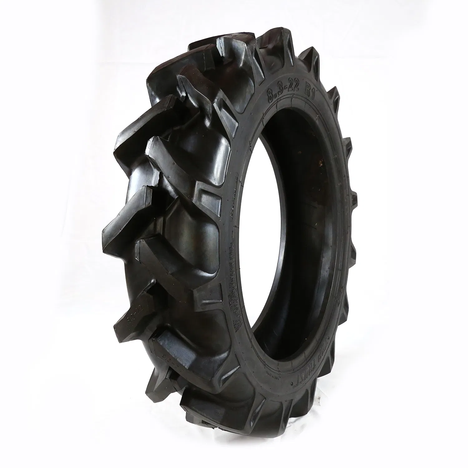 Шина сельскохозяйственная 8.3-24, 12.4-28, 14.9-38 и др.