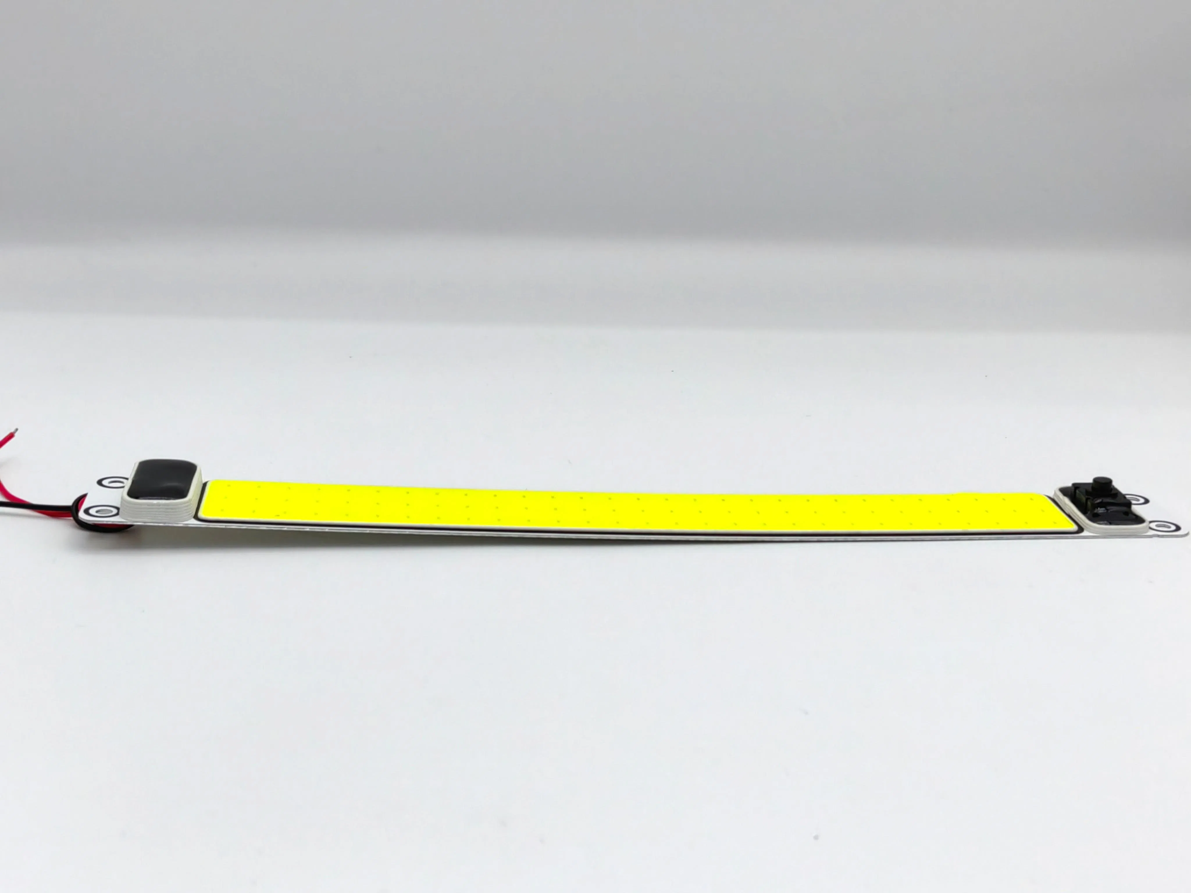 Светодиодная лампа COB Luxdrive для салона автомобиля