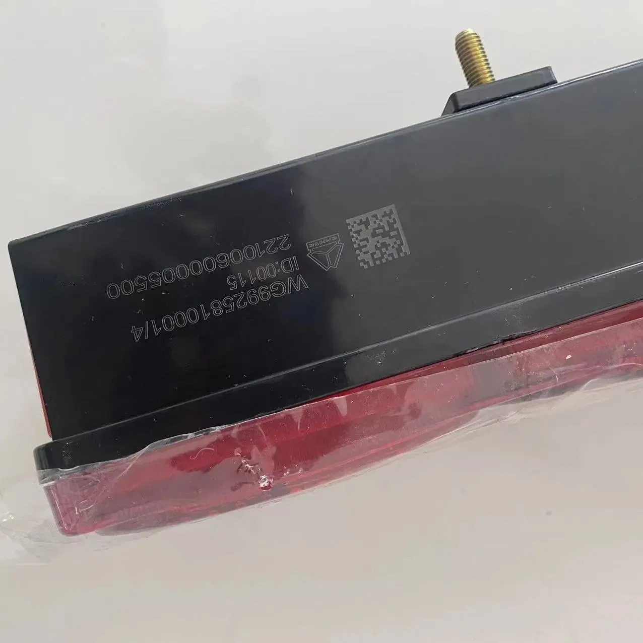 Sinotruk HOWO Truck Parts Left Rear Taillight Wg9925810001 Left Combination Lamp