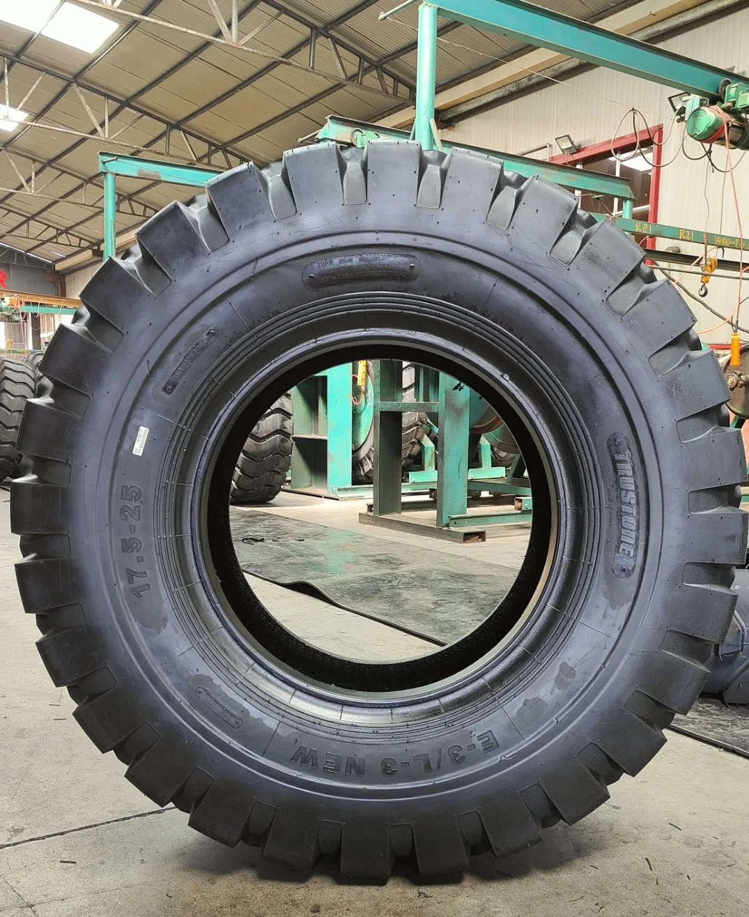 off Road Tyre 23.5-25 for Heavy Industrial Machine High performance