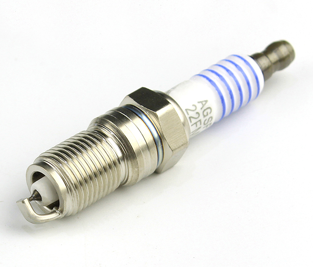 Платиновая свеча зажигания SP-500 AGSF22FM для авто