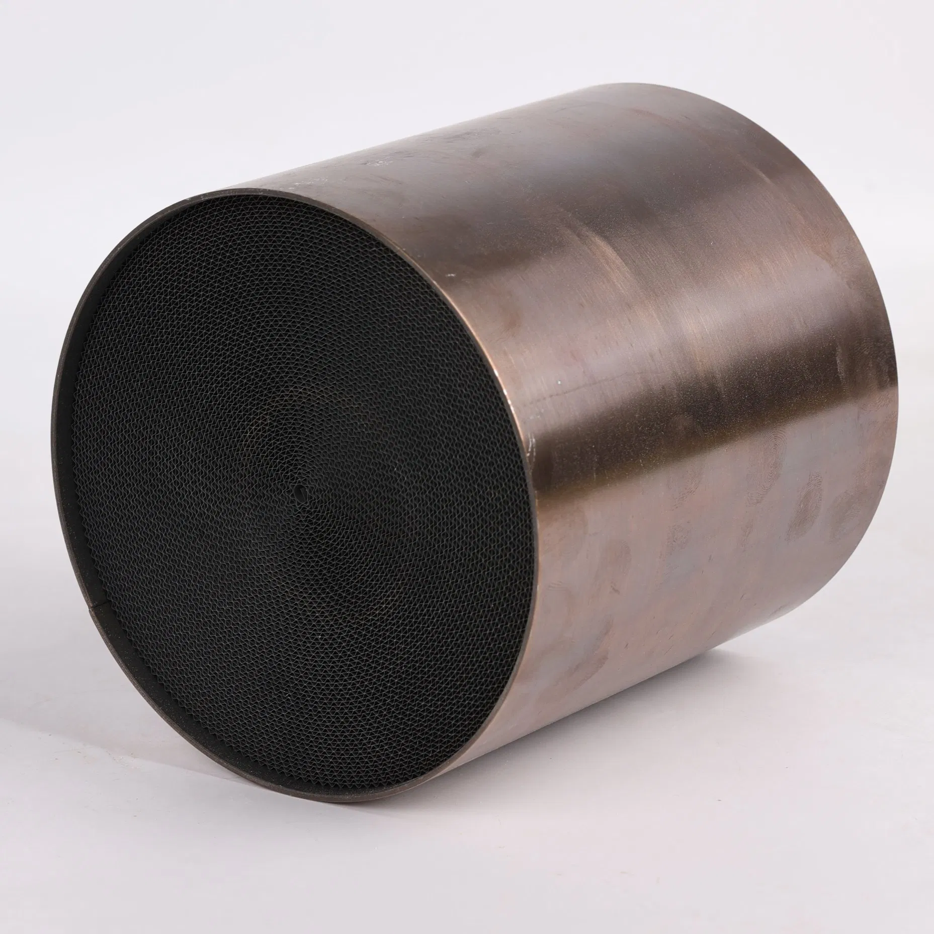 Металлический каталитический нейтрализатор выхлопных газов