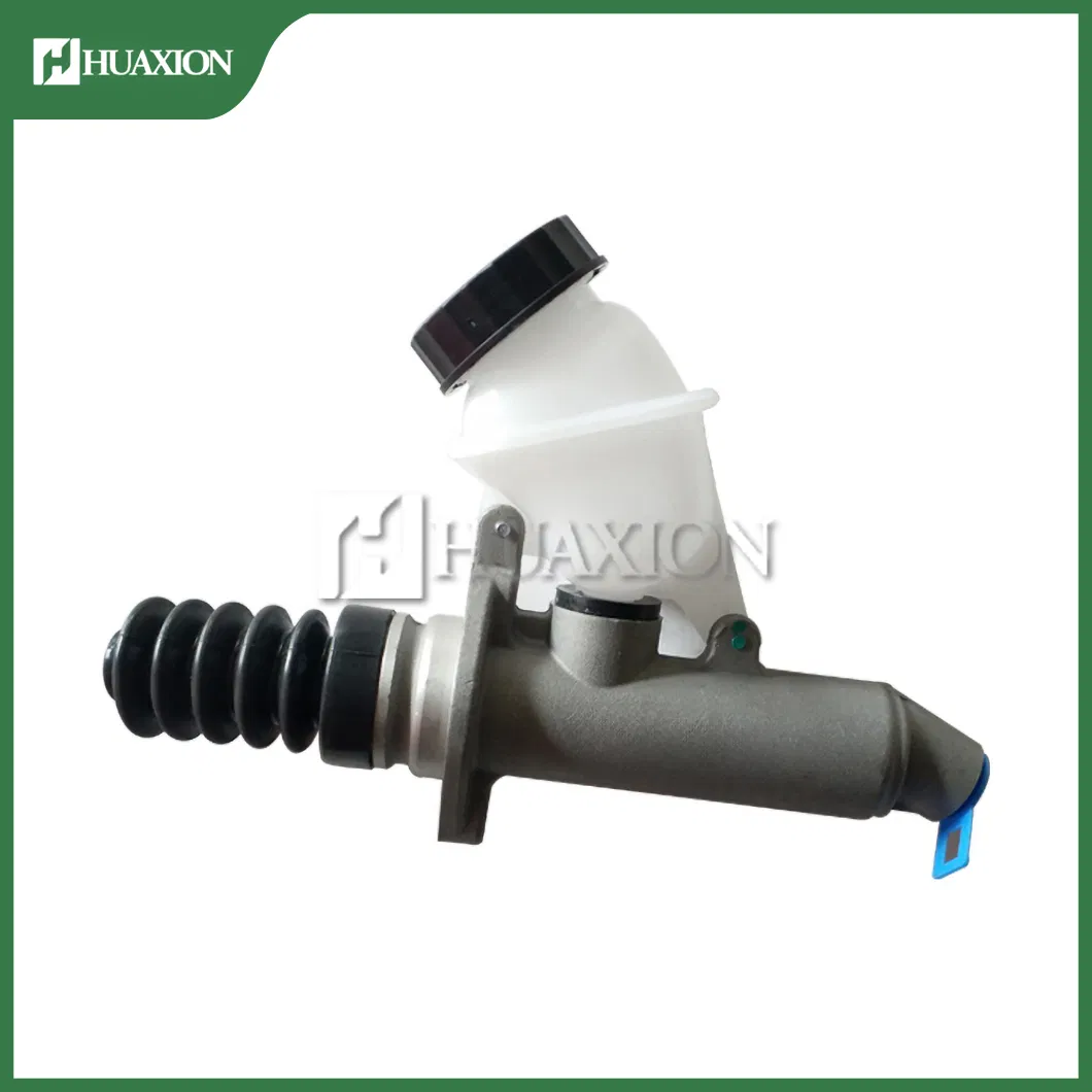 HS8222 HOWO Truck Part Dz93189230090 Auto Engine Spare Parts Clutch Master Cylinder