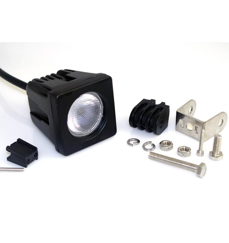 Квадратная LED лампа 10W 12V для внедорожников