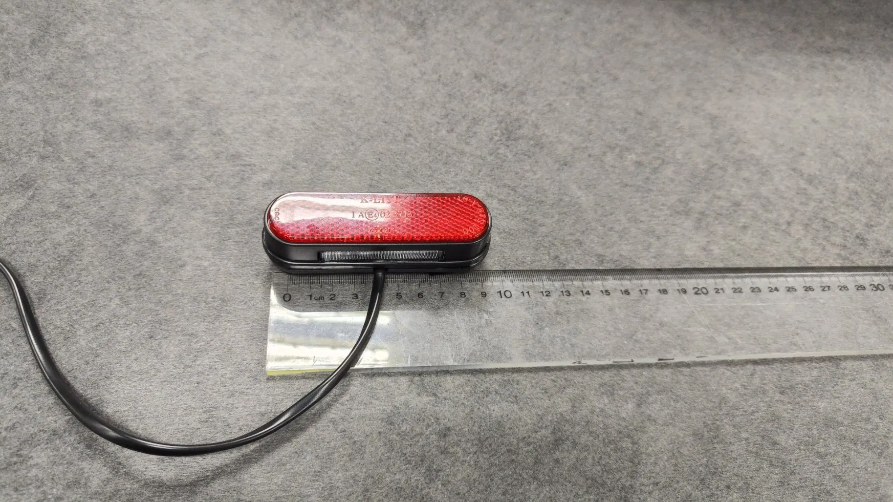 Светодиодный фонарь заднего номерного знака LM412