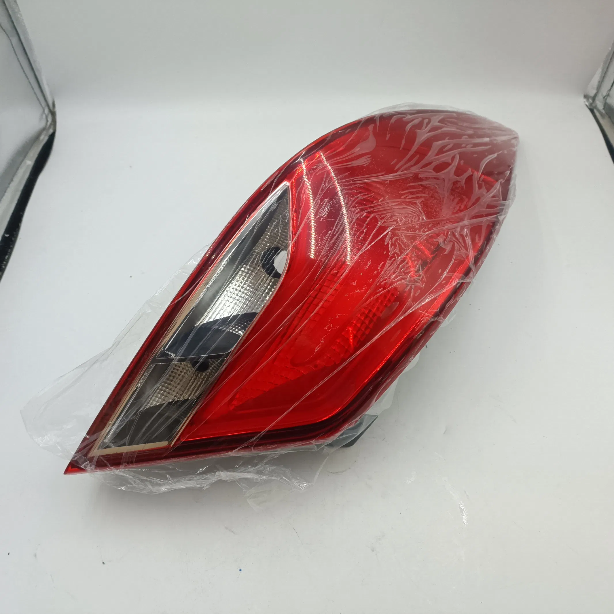 Tail Lamp 92401-4L600 924014L600 92402-4L600 924024L600 for Hyundai Accent 2014/Solaris Russia