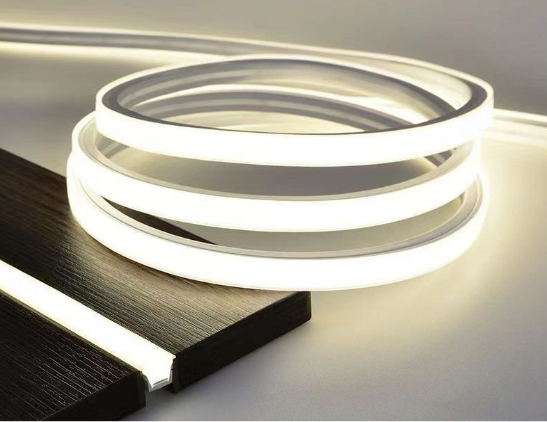 Гибкая светодиодная лента 24В для шкафов и подсветки