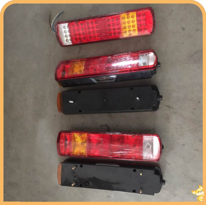HOWO Sinotruk Truck Spare Parts Tail Light Left Wg9719810001 for Sail Factory Price