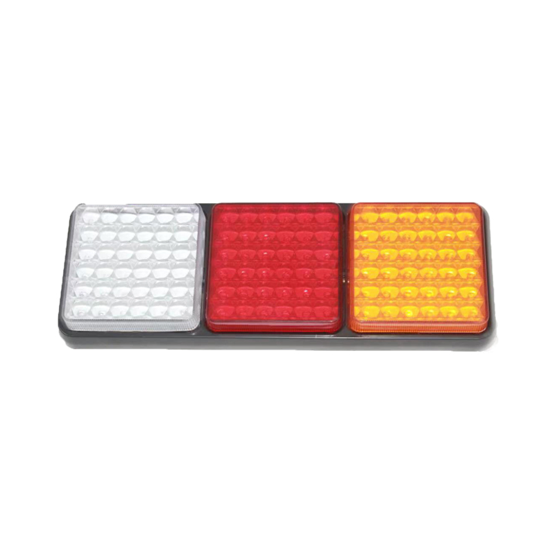 Комбинированный задний фонарь для грузовика