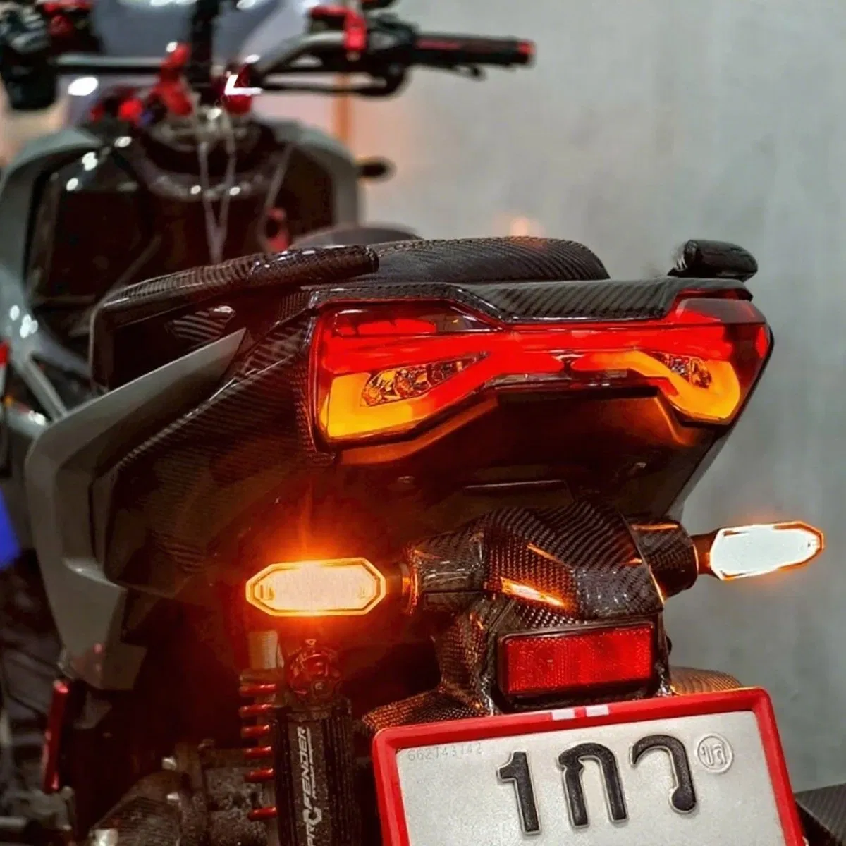 Светодиодный стоп-сигнал Adv160/Adv150 RGB для Honda