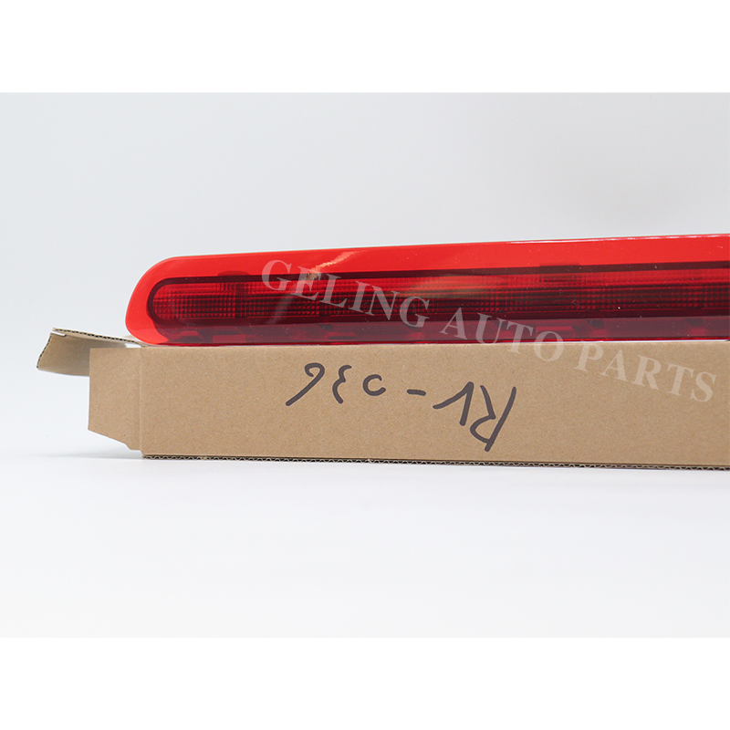 Стоп-сигнал задний для Toyota Hilux Revo 2015-2017