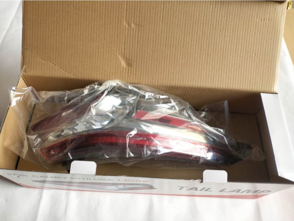 Tyj China Factory Directly Plug and Play Auto Spare Part Car Accessory LED Back Light Bulb Tail Lamp Outer for Camry 2021 Xle Xse