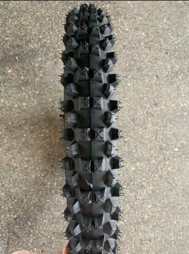 Камера мотоциклетная 110/90-19 для внедорожной резины