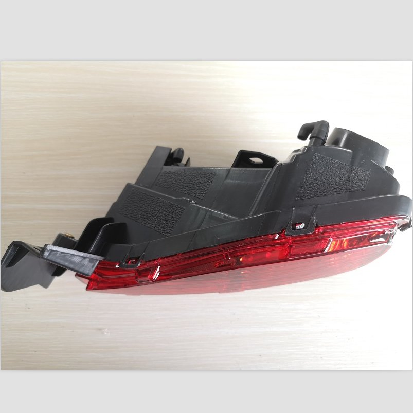 Фонарь заднего бампера для Toyota Fortuner 2016