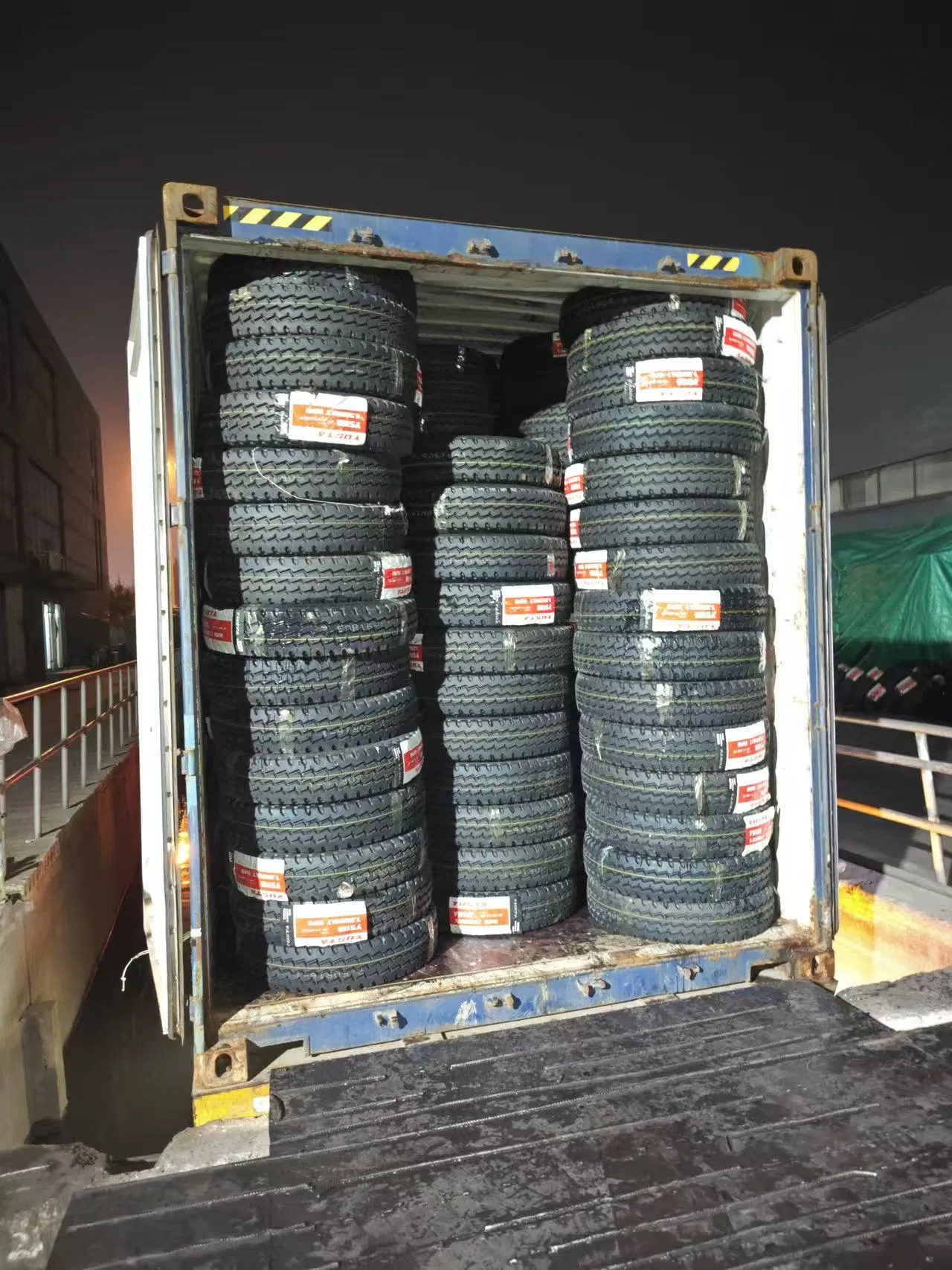 11r22.5 Yusta Brand China Truck Tire for Bus All Position Tire/Load Capcity Tire/Mixed Pavement/Mining/TBR Truck Tire for Bus Tire