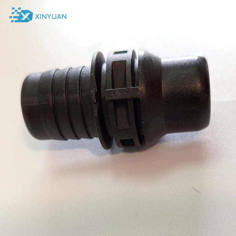 Фланцевый штуцер топливной трубки черный