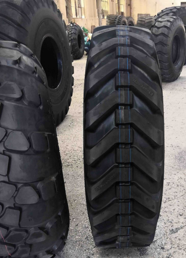 China Grader Tire 14.00-24, 13.00-24 14.00X24 OTR Loader Tyres of G2
