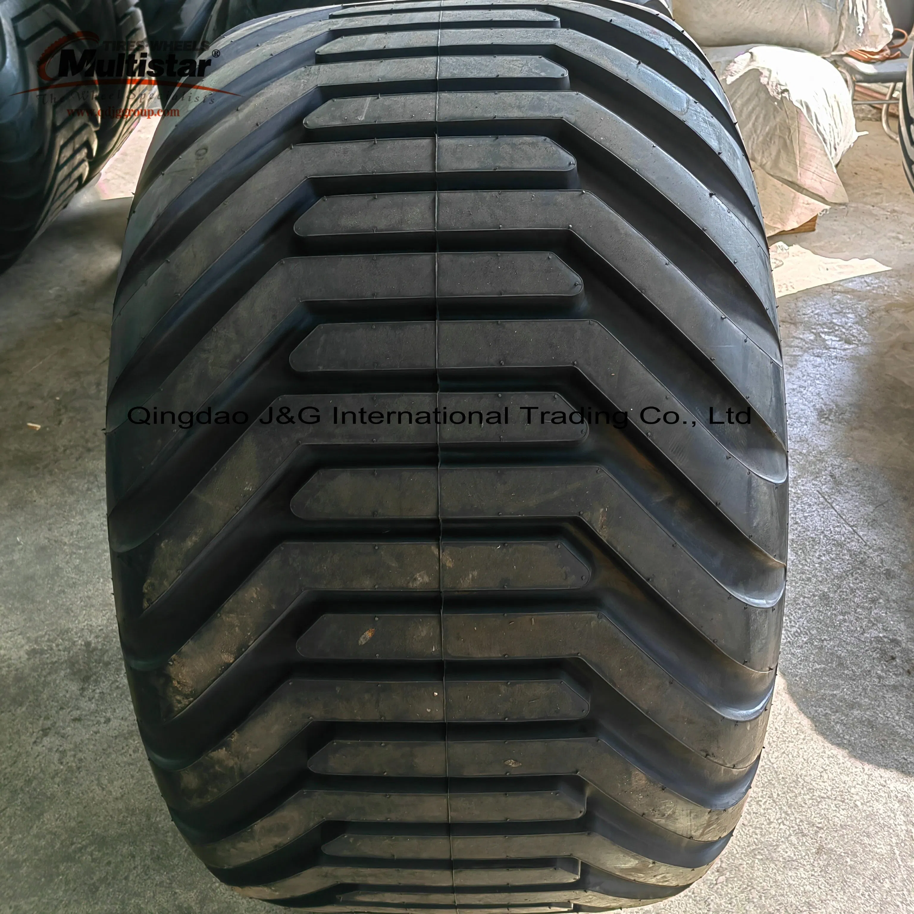 Agricultural Implement Flotation Tire for Trailer, Spreader Harvesters and Tanker Bins