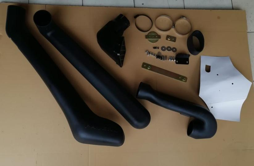 Band New 4X4 Air Intake Engine Protector 00-06 Snorkel for Mitsubishi Pajero