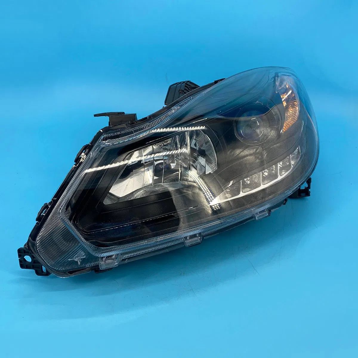 Jp2-13006-Ad Jp2-13006-Ab LED Headlamp Headlights for Jmc Yuhu Vigus3 Baodian Pickup Jp2-13005-Ab Jp2-13005-Ad