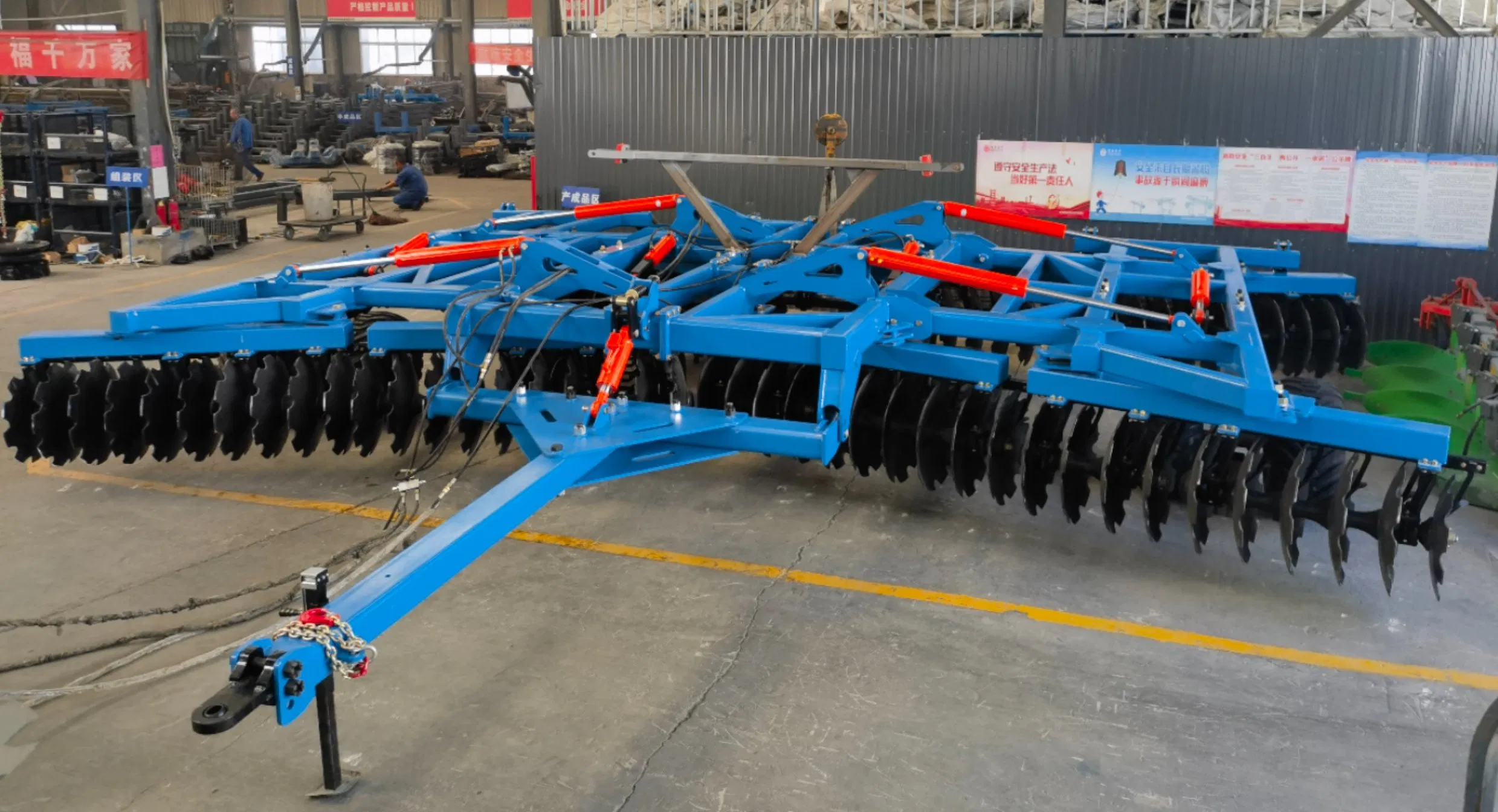 Дисковая борона 8,5 м для трактора 400-450 л.с.