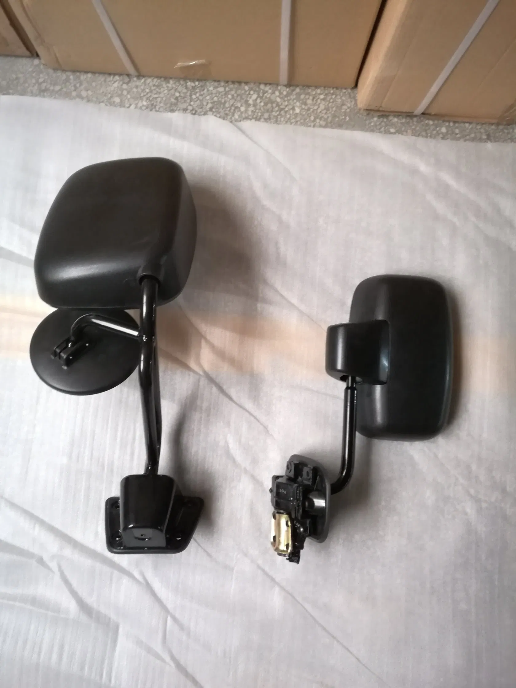 Auto Accessories Bus Body Spare Parts Bus Mirror for 2014 Toyota Coaster New 23.2*14.3/24*17cm Hc-B-11158